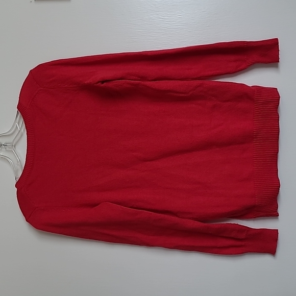 Old Navy V-neck sweater, size small, red - Picture 4 of 7
